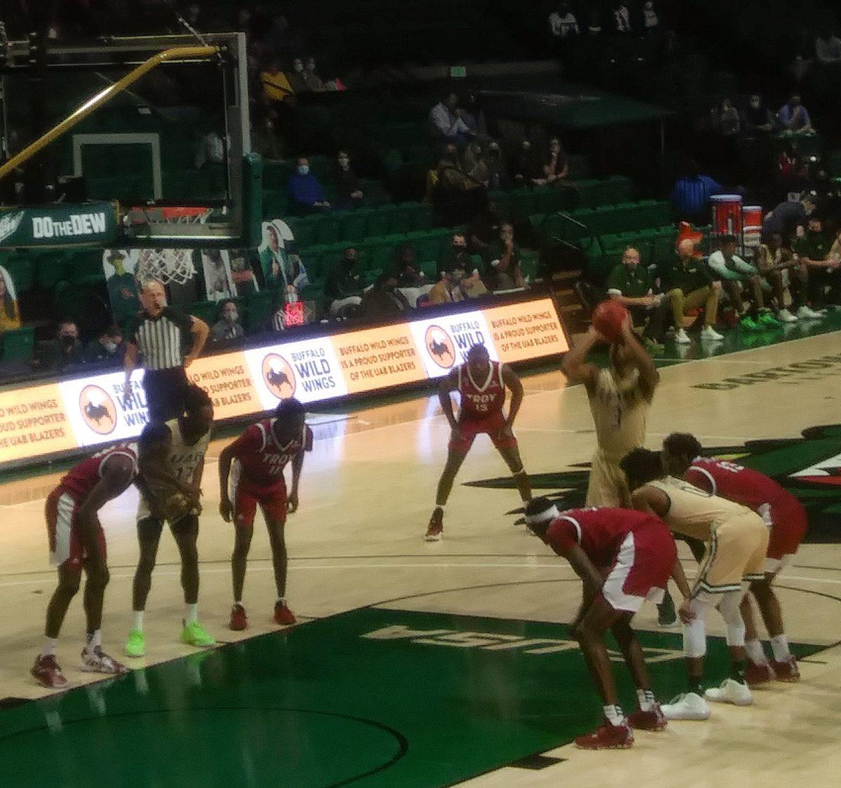 Tavin Lovan shoots a free throw against Troy